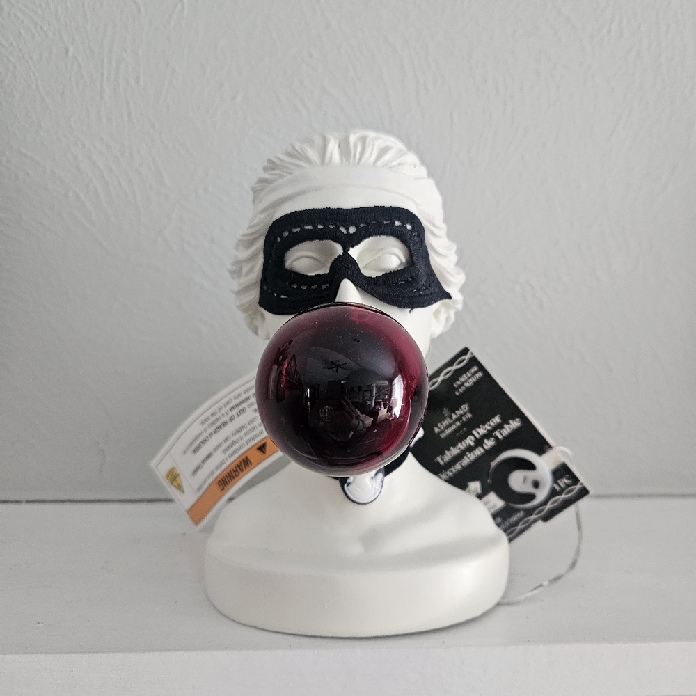 NWT Ashland Gothic Bordeaux Tabletop Bust W/Light Up Bubble Gum